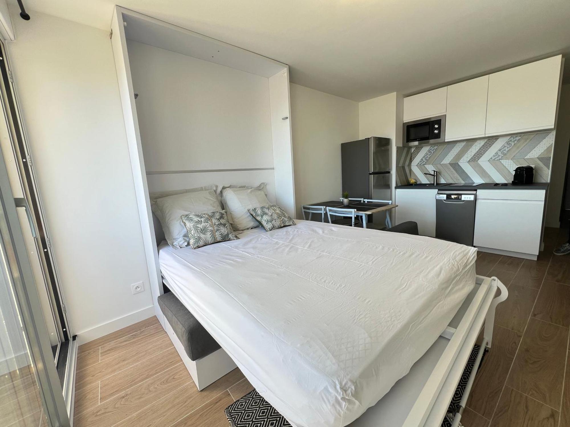Superbe Studio Cabine Vue Mer 3 Etoiles * ลา กร็องเดอ-ม็อต ภายนอก รูปภาพ